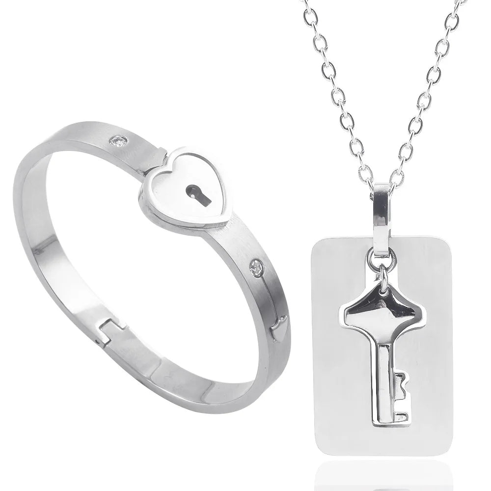 Ensemble de bijoux ras du cou avec bracelet en forme de cœur noir, pendentif clé en acier inoxydable, collier pour femmes et hommes, amoureux, cadeau de Saint-Valentin