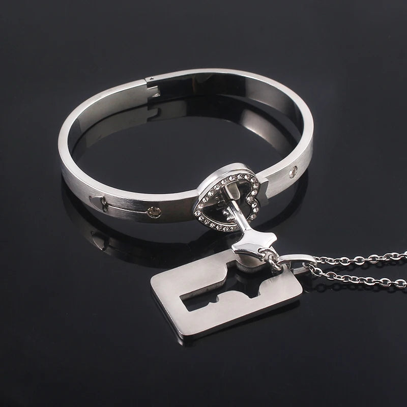 Black Heart Bracelet Choker Set Jewelry Stainless Steel Key Pendant Necklace Women Men Lover couple Valentines Day Gift