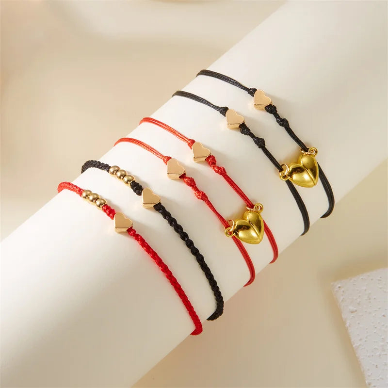 Lot de 2 bracelets magnétiques tressés faits à la main en forme de cœur avec perles de couleur or pour femme, breloque pour fête d'amitié, bijoux de Saint-Valentin, cadeau du Nouvel An